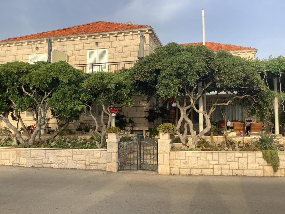 Villa Nobilo Lumbarda Buitenkant foto